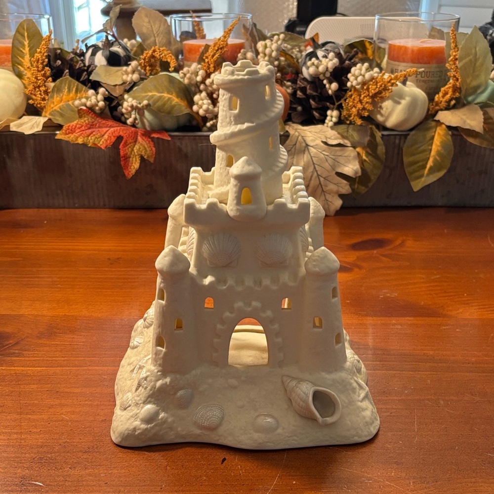 PartyLite Bisque Porcelain Beach Sandcastle Tea Light Candle Holder 1021